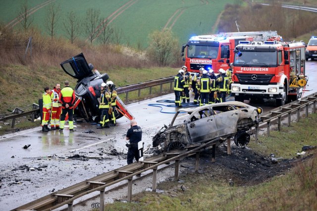 Teška saobraćajna nezgoda u Nemačkoj: Poginulo sedam osoba