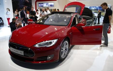 Tesla Motors ostvario prvu dobit nakon tri godine i rekordnu prodaju vozila