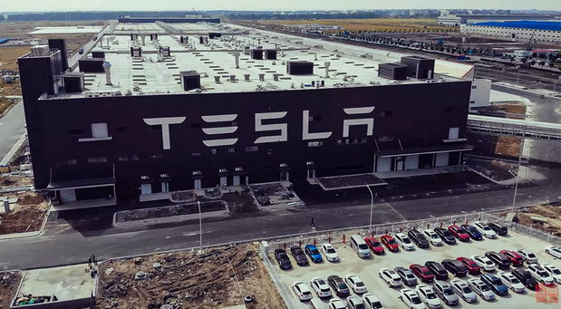 Tesla ne plaća račune svojim partnerima