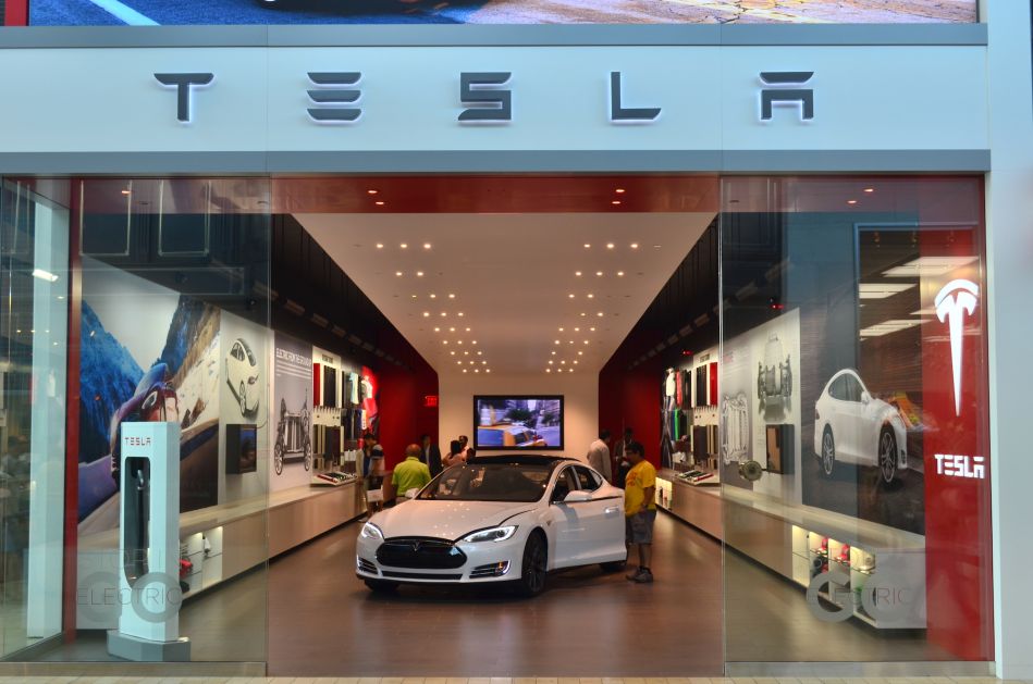 Tesla vrijedi blizu 400 milijardi dolara