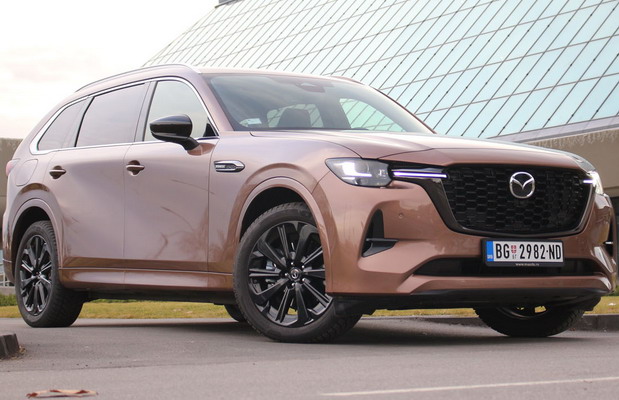 Test: Mazda CX-80 2,5 e-Skyactiv PHEV Homura Plus