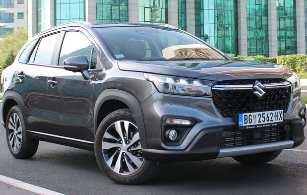 Test: Suzuki S-Cross 1,4 Boosterjet 2WD Hybrid Elegance
