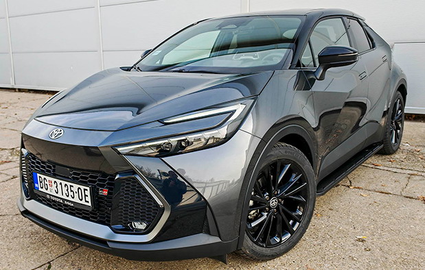 Test: Toyota C-HR 2.0 Hybrid (HEV) GR SPORT