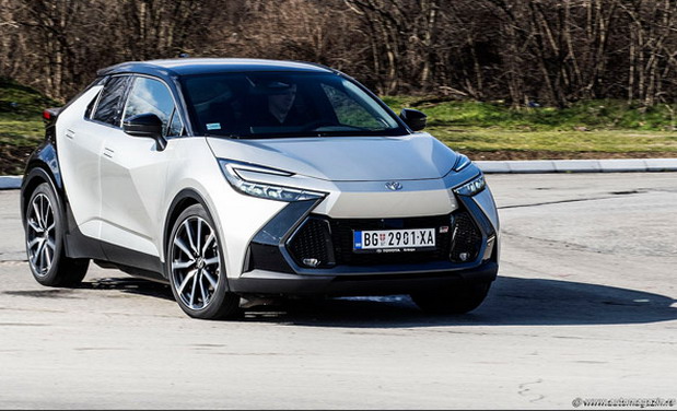 Test: Toyota C-HR 2.0 PHEV