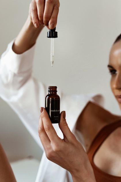Testirale smo nude & rude preparate za preplanuli ten: Otkrivamo ostavljaju li tamne mrlje ili ne