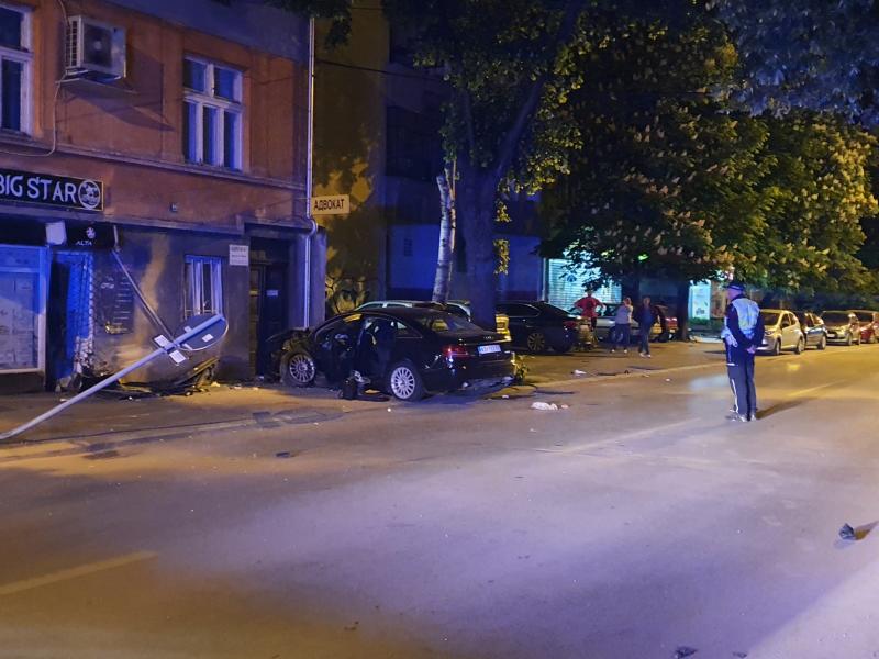 Težak udes u Dušanovoj ulici u Nišu, povređeno 5 osoba