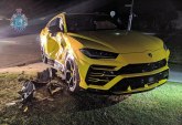 Tinejdžer ukrao automobil, pa se zakucao u skupoceni Lamborghini FOTO