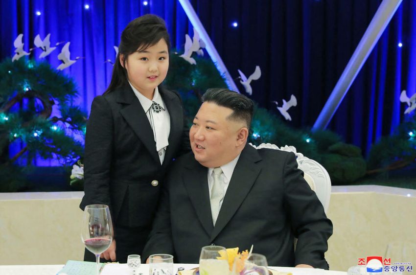 Tinejdžeri u Severnoj Koreji osuđeni na 12 godina teškog rada zbog gledanja filmova