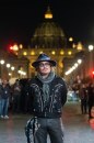 Holivud mu ne može ništa - Džoni Dep oduševio fanove u Rimu FOTO