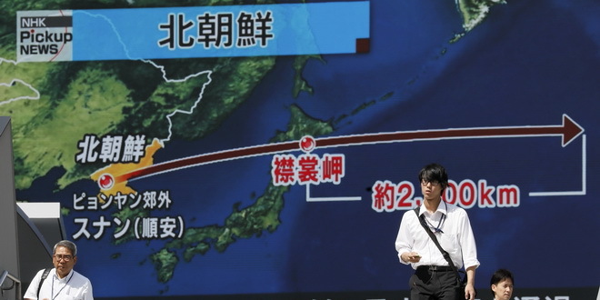 Tokio: Severnokorejske rakete pale u japansku zonu