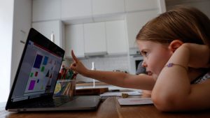 Tokom samoizolacije deca su bila izložena većem riziku zloupotrebe na internetu