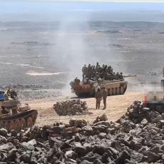 Topi se teritorija IS u Svejdi: Sirijska vojska na pragu konačne pobede u užarenoj pustinji (VIDEO)