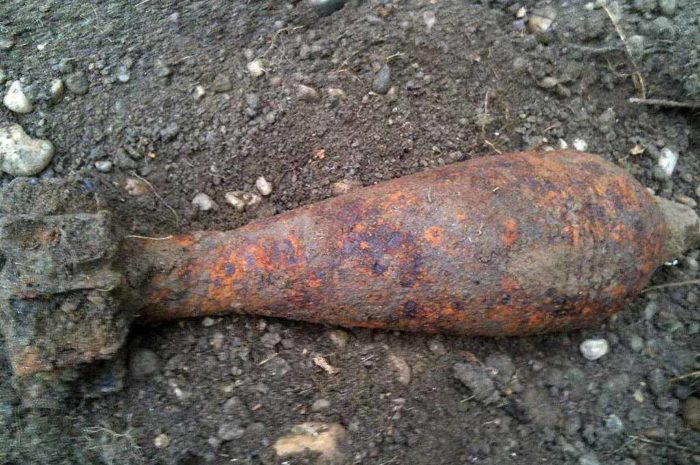Topovska granata iz Drugog svetskog rata pronađena u njivi