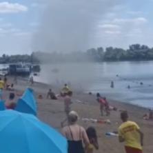 Tornado na plaži u Srbiji nosio sve pred sobom: Ljudi su se razbežali, spasioci rastrčali - evo o čemu je reč