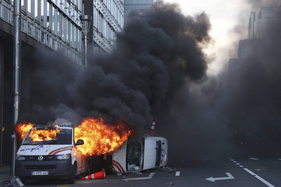 Totalni haos u Briselu zbog cena goriva! FOTO, VIDEO