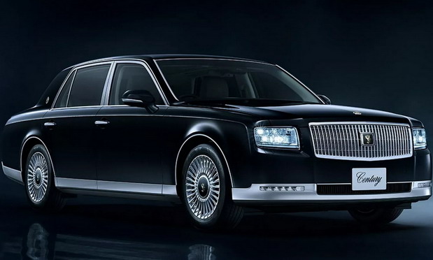 Toyota obnovila luksuzni Century sedan