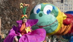 Tradicionalna Njujorška parada za Dan zahvalnosti i ove godine sa velikim balonima