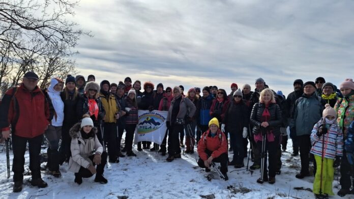 Tradicionalnim usponom na Crni kamen niški „Preslap“ započinje novu planinarsku sezonu