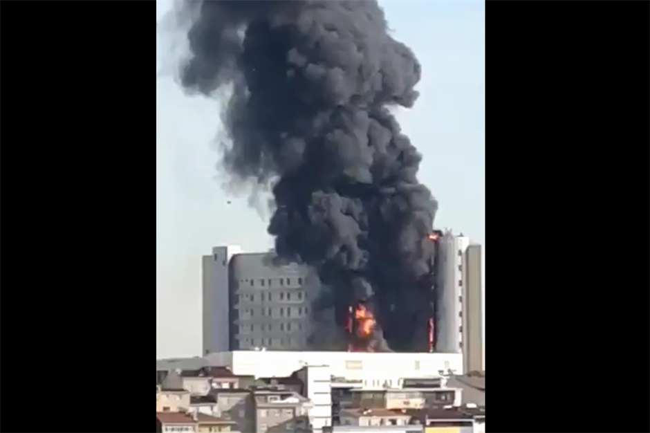Veliki požar u bolnici u Istanbulu (VIDEO)  