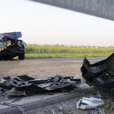 Tragedija kod Valjeva! Dvoje poginulih u saobraćajnoj nesreći: Vatrogasci ih izvlačili iz smrskanih kola