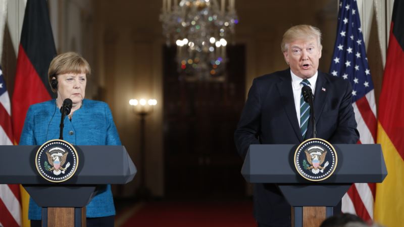 Tramp i Merkel prvi put razgovarali u Beloj kući