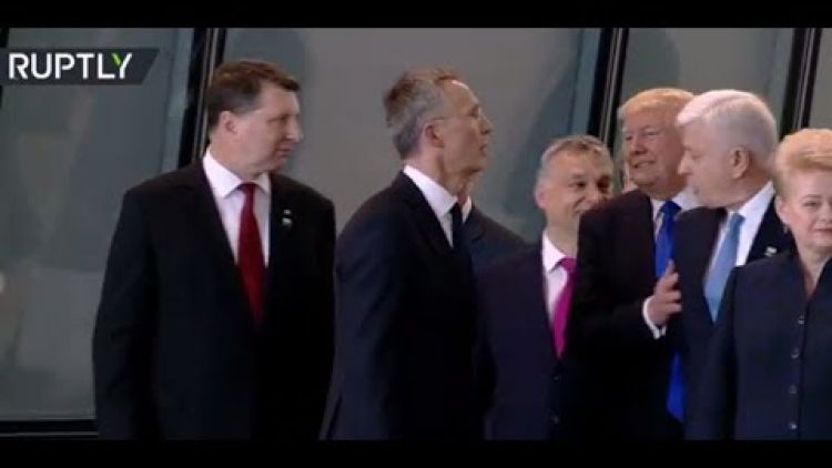 Tramp „sigurnim korakom“ odgurnuo Markovića na Samitu NATO