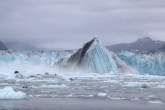 Trenuci odlamanja lednika od glečera zabeleženi na Aljasci /VIDEO