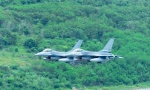 Tri NATO lovca F16 na nebu Albanije