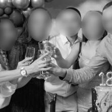 Tri generacije nastradale: Četvoro mrtvih u septičkoj jami u Topoli pred slavlje, među njima otac i sin - Ženi se lekari bore za život