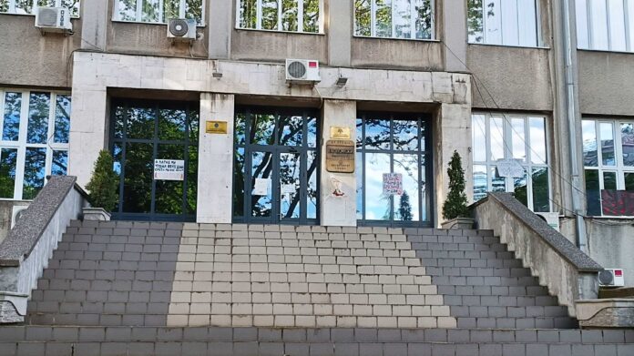 Tri niška fakulteta kreću sa onlajn nastavom, studenti traže bojkot