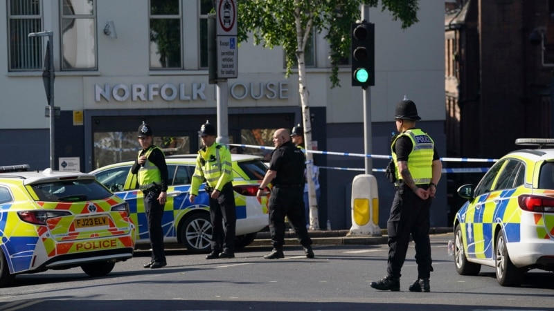 Troje mrtvih i troje ranjenih u napadu nožem i kombijem u Nottinghamu