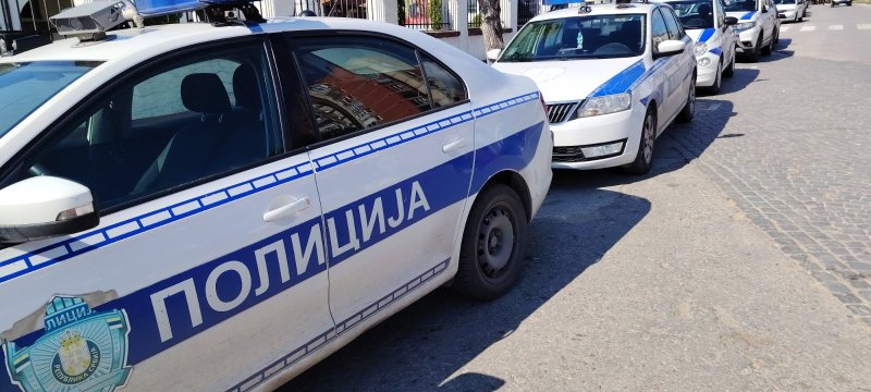 Tri osobe povređene u sudaru prepunog autobusa i automobila kod nekadašnjeg motela „Atina“ kod Leskovca