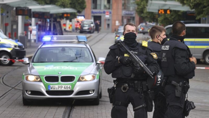 Tri žrtve napada nožem u Nemačkoj, osumnjičeni uhapšen