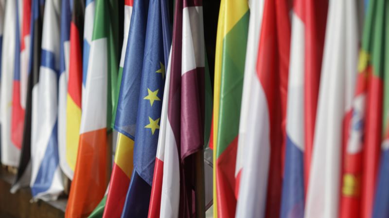 Trinaest zemalja EU: Otvoriti pregovore sa Skopljem i Tiranom