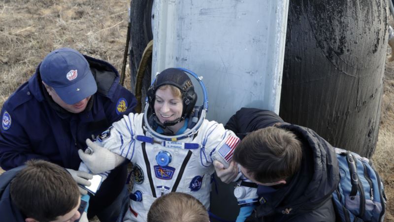 Troje astronauta sletelo na zemlju posle uspešne misije 