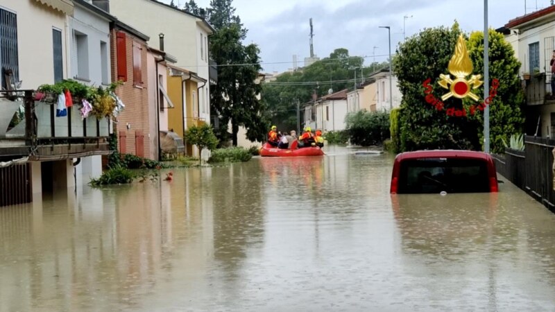 Osmoro mrtvih u poplavama na sjeveru Italije, otkazan Gran pri Formule 1