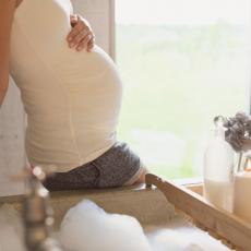 Trudnice jedva cekaju: Kada ćete osetiti prve bebine pokrete u stomaku?
