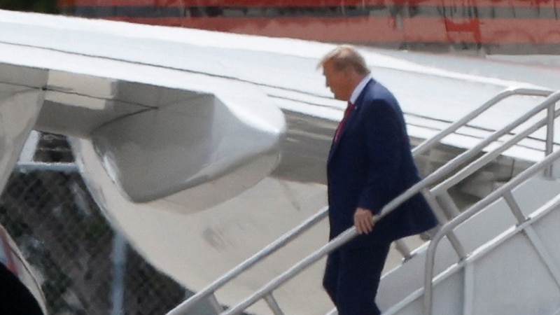 Trump stigao u Miami, u utorak se pojavljuje pred sudom