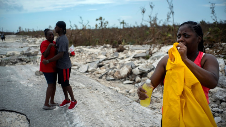 Tuga i jauci na Bahamina - Posle udara uragana 2.500 nestalih