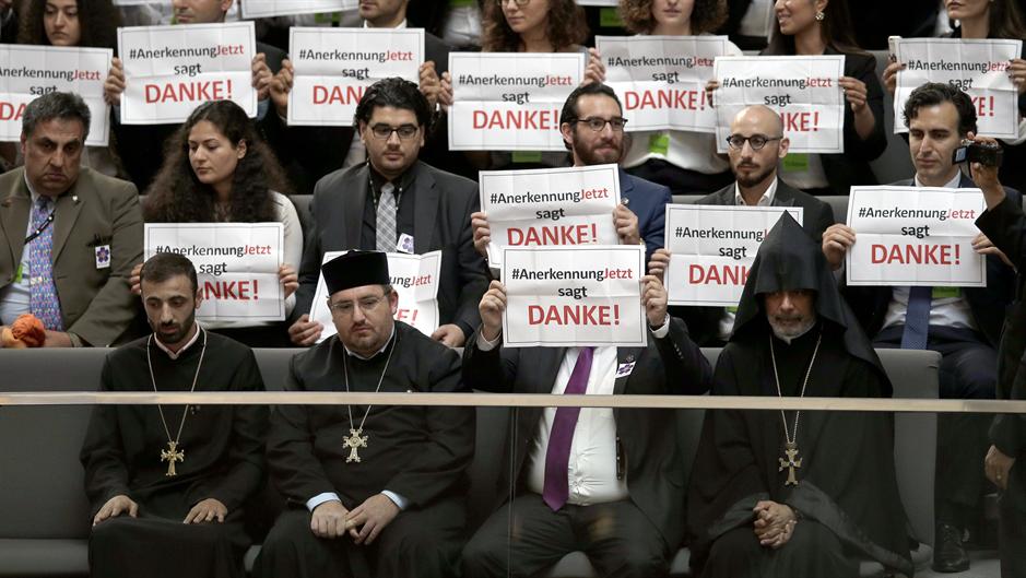 Turci pritisli, Nemci otkazali koncert za Jermene