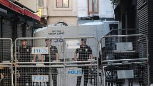 Turska policija privela još 3 zaposlena u satiričnom časopisu zbog karikature Muhameda i Mojsija