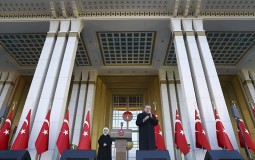 
					Turska produžava vanredno stanje za tri meseca 
					
									
