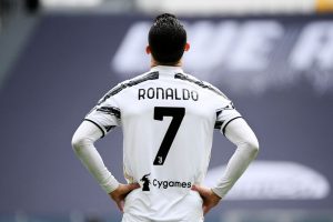Turski fudbaler stavlja Ronaldov potpisan dres na aukciju za žrtve zemljotresa