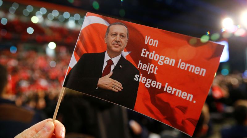 Turski premijer: Nemačka pravi ozbiljnu grešku 