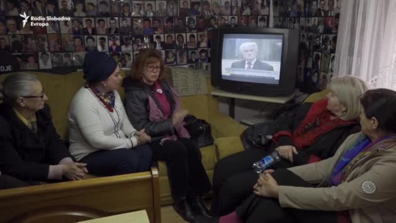 Tuzla: Porodice i žrtve djelimično zadovoljne presudom Karadžiću