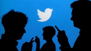 Tviter upozorava da su privatni tvitovi godinama bili javni