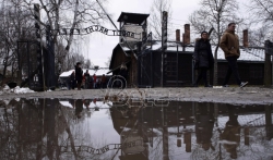 U Aušvicu bez ruskih predstavnika odaje se pošta žrtvama Holokausta