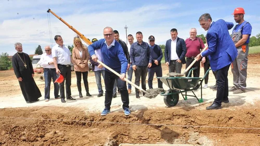 U Barajevu položen kamen temeljac za izgradnju SPORTSKE HALE! Investicija vredna 380 miliona dinara