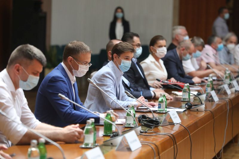 U Beogradu obavezne maske u prevozu i zatvorenom prostoru