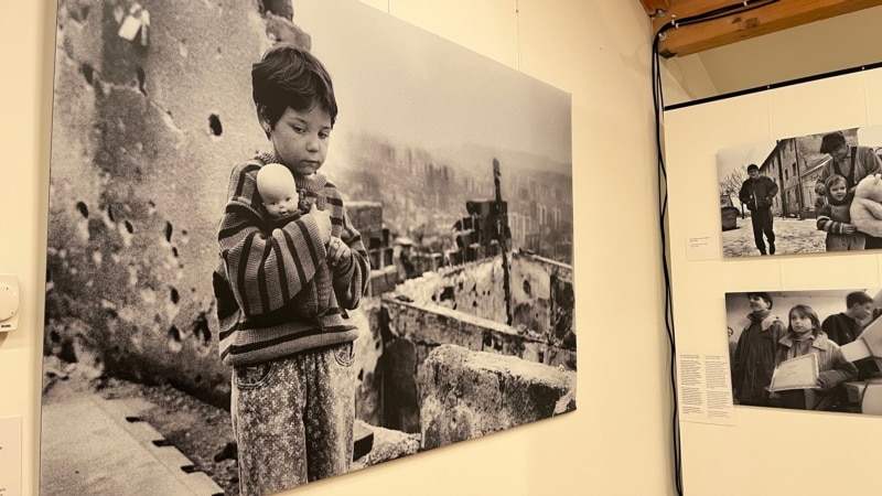 U Beogradu otvorena izložba fotografija iz vremena opsade Sarajeva